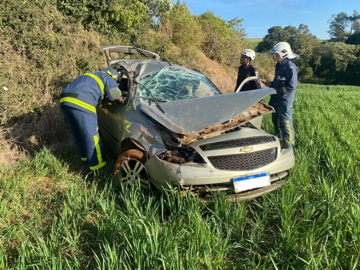 Imagem descritiva da notícia Jovem de 20 anos morre em acidente na Rodovia do Café em Califórnia