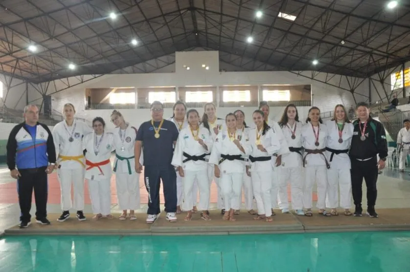 Imagem descritiva da notícia Jogos Universitários do Paraná definem 
os primeiros campeões em Apucarana