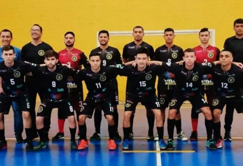 Imagem descritiva da notícia Futsal de Arapongas fica
com o vice nos Jogos Abertos