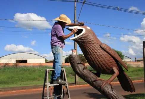 Imagem descritiva da notícia Esculturas de aves chegam a 16 pontos de Arapongas