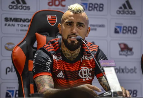 Imagem descritiva da notícia Vidal mira Libertadores pelo Flamengo
