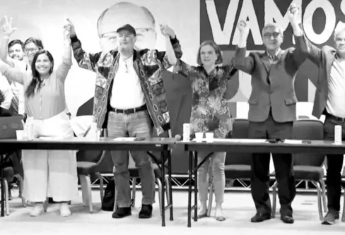 Imagem descritiva da notícia PT oficializa a candidatura de Lula à Presidência da República