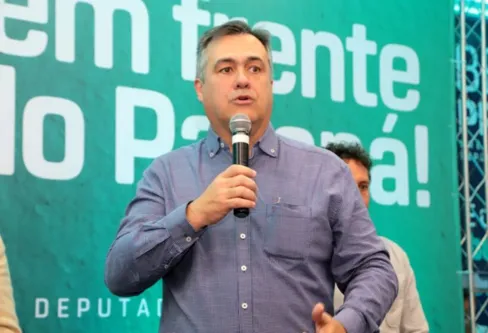 Imagem descritiva da notícia Acia recebe candidato Beto Preto