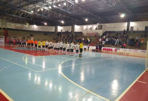 Imagem descritiva da notícia Apucarana Futsal retoma
3ª posição na Série Prata