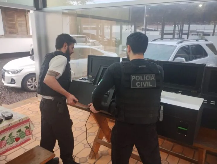 O trabalho foi realizado através do setor de investigação criminal de Arapongas