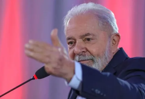 Imagem descritiva da notícia Lula tenta se aproximar da bancada ruralista