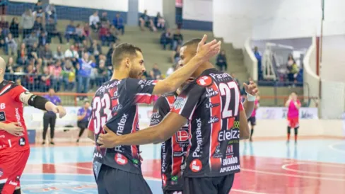Imagem descritiva da notícia Apucarana Futsal estreia na segunda fase