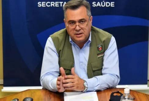 Imagem descritiva da notícia Beto Preto reassume comando da Secretaria de Saúde do Paraná