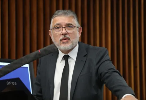Imagem descritiva da notícia TRE proclama eleitos no Paraná