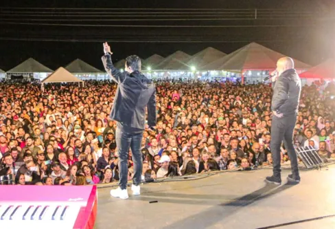 Imagem descritiva da notícia Fescafé reúne público de  
25 mil pessoas no Pirapó