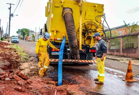 Imagem descritiva da notícia Serviço de limpeza desobstruiu mais de 15 km de galerias em Apucarana
