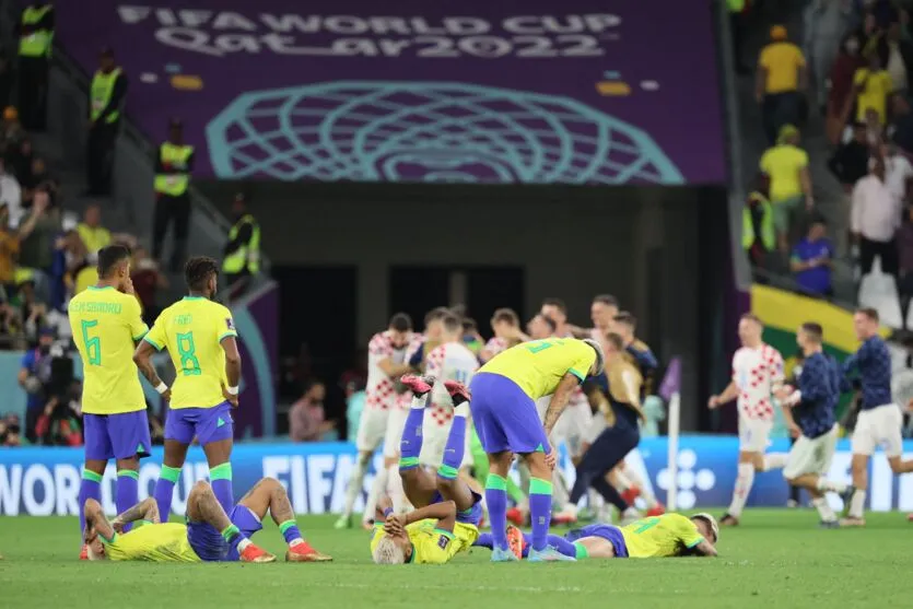Imagem descritiva da notícia Brasil perde para a Croácia e está fora da Copa do Mundo