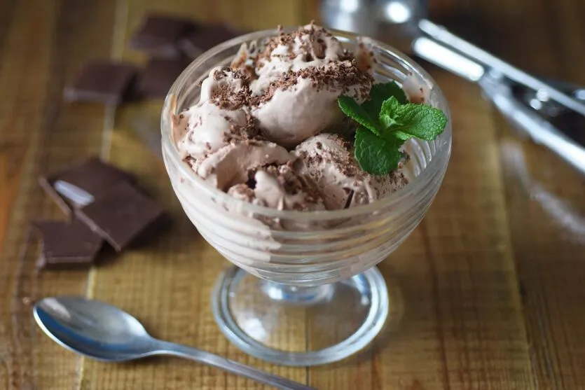 Imagem descritiva da notícia Para aproveitar o verão e as férias: sorvete de chocolate caseiro