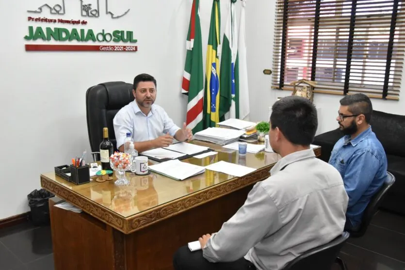 Prefeito Lauro Junior assinou ordem de serviço na segunda-feira