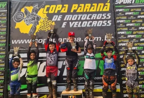 Imagem descritiva da notícia Aos 11 anos, Belinha é destaque no motocross