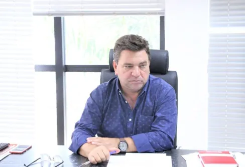 Imagem descritiva da notícia Arapongas vai adotar ensino 
de Libras na rede municipal