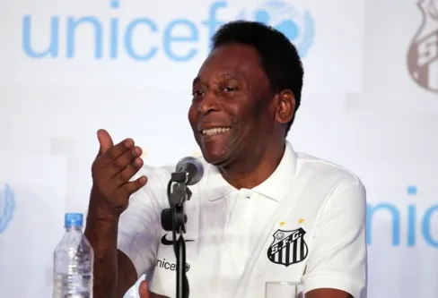 Imagem descritiva da notícia Camisa 10 do Santos deverá ser aposentada