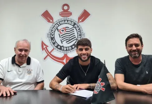 Imagem descritiva da notícia Corinthians fecha compra do atacante Yuri Alberto e cede jogadores no acordo