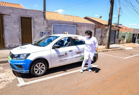 Imagem descritiva da notícia Frota da Saúde de Apucarana ganha reforço de mais 24 veículos em 2023