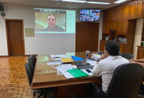 Imagem descritiva da notícia Lideranças de Apucarana condenam ataque aos três poderes em Brasília