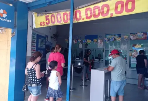 Imagem descritiva da notícia Mega da Virada de R$ 500 mi 
embala sonho de apostadores