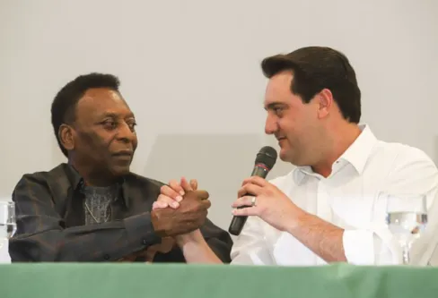 Imagem descritiva da notícia Governador lamenta morte de Pelé