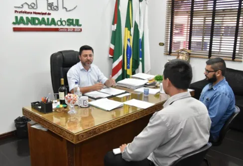 Imagem descritiva da notícia Prefeitura de Jandaia autoriza ampliação da Escola Olavo Bilac