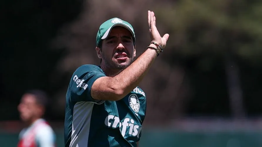 O técnico Abel Ferreira, da SE Palmeiras, durante treinamento, na Academia de Futebol. (Foto: Cesar Greco/Palmeiras/by Canon)