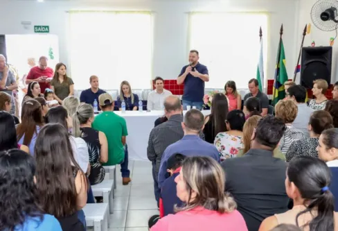 Imagem descritiva da notícia Após ampliação, Prefeitura
reinaugura CMEI Izabel Holak