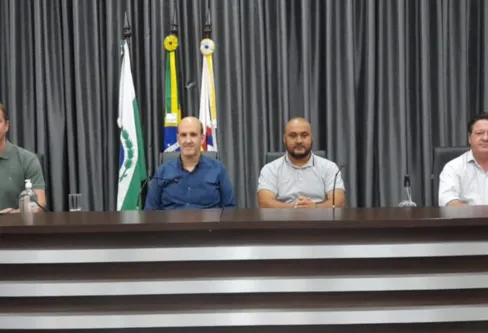 Imagem descritiva da notícia Câmara de Apucarana volta aos trabalhos após recesso