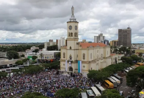 Imagem descritiva da notícia Romaria de Nossa Senhora de Lourdes reúne 15 mil pessoas em Apucarana