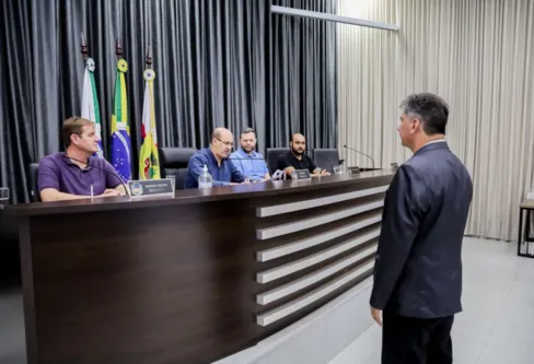 Imagem descritiva da notícia Suplente assume a Câmara de Apucarana