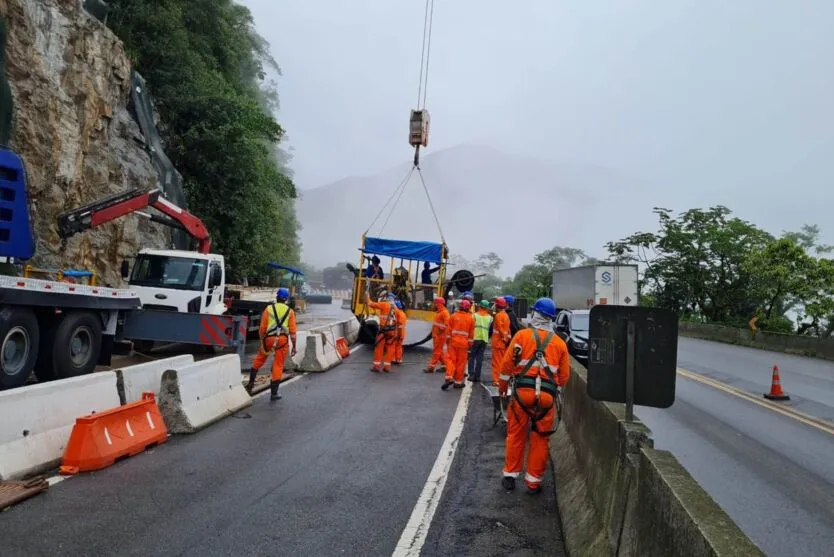 Obra do DER no km 41 da BR-277 chega a 70% de execução neste final de semana