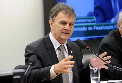 Imagem descritiva da notícia Bancada federal do Paraná forma comissão do pedágio
