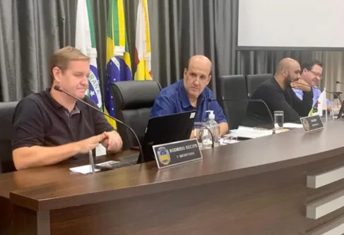 Imagem descritiva da notícia Molina propõe mudança no rotativo