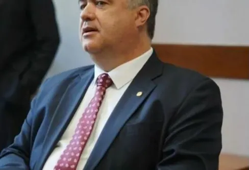 Imagem descritiva da notícia Deputado Beto Preto desmente boato