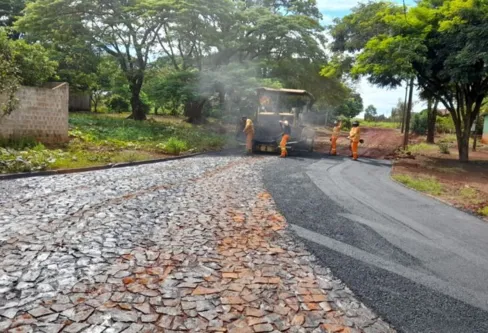 Imagem descritiva da notícia Ivaiporã leva programa Meu Bairro tem Recape para distrito de Santa Bárbara