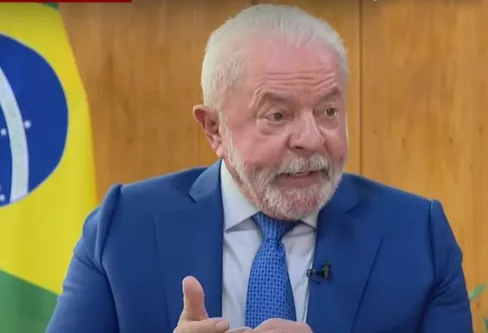 Imagem descritiva da notícia Lula confirma salário mínimo de R$ 1.320 e elevação da tabela do IR