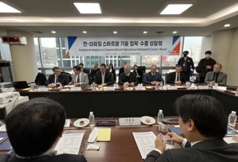 Imagem descritiva da notícia Ratinho Jr. negocia instalação de empresas sul-coreanas no Paraná