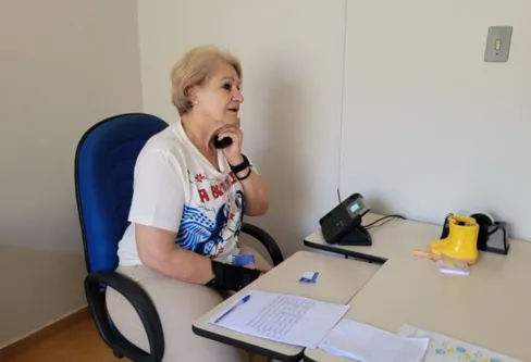 Imagem descritiva da notícia Com aumento de suicídios, serviço de apoio luta em defesa da vida