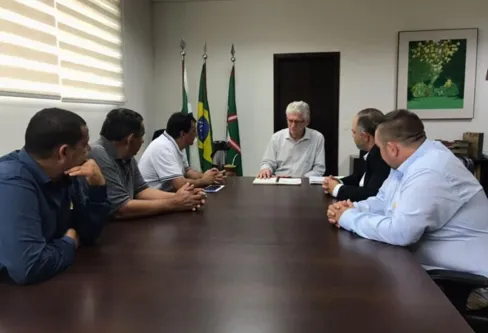 Imagem descritiva da notícia Comitiva de Godoy Moreira reivindica apoio a projetos