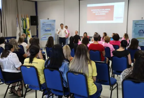 Imagem descritiva da notícia Diferença de salários entre homens e mulheres é de 2,7%