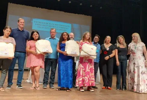 Imagem descritiva da notícia Duzentas e trinta gestantes recebem kits maternidade