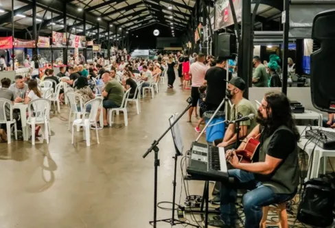 Imagem descritiva da notícia Espaço das Feiras completa 2 anos e vira referência em Apucarana