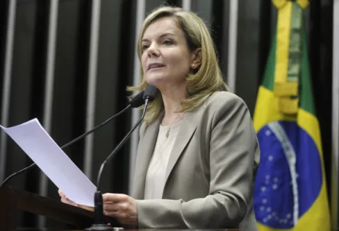 Imagem descritiva da notícia Gleisi defende mais quatro anos de Governo Lula