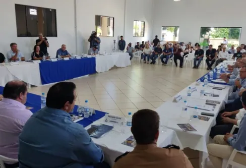 Imagem descritiva da notícia Prefeitos debatem segurança nas escolas do Vale do Ivaí