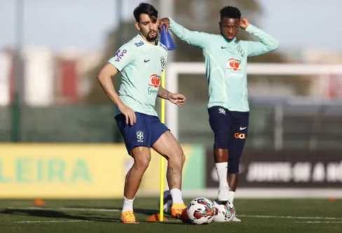 Imagem descritiva da notícia Ramon escala seleção com sete remanescentes da Copa do Catar