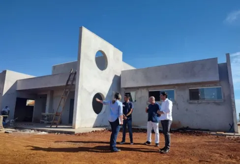 Imagem descritiva da notícia UBS do Jardim Primavera atinge mais de 60% do cronograma em Apucarana