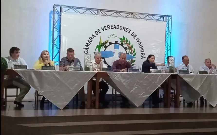 Imagem descritiva da notícia Câmara de Ivaiporã realiza 1ª sessão itinerante