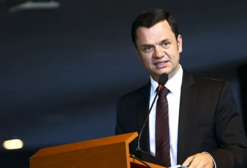 Imagem descritiva da notícia Alexandre Moraes manda soltar Anderson Torres
